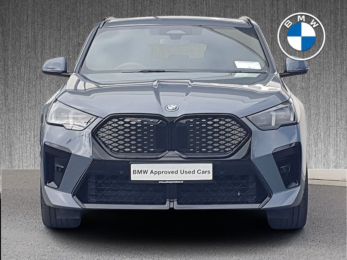 BMW iX2 2025