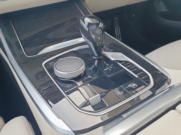 BMW X7 2020