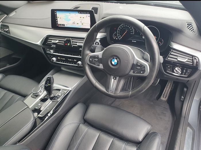 BMW 5 Series 2019