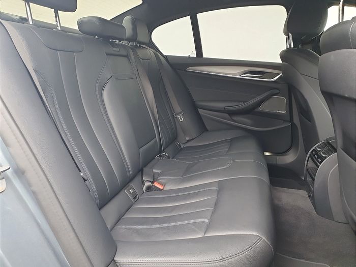 BMW 5 Series 2019