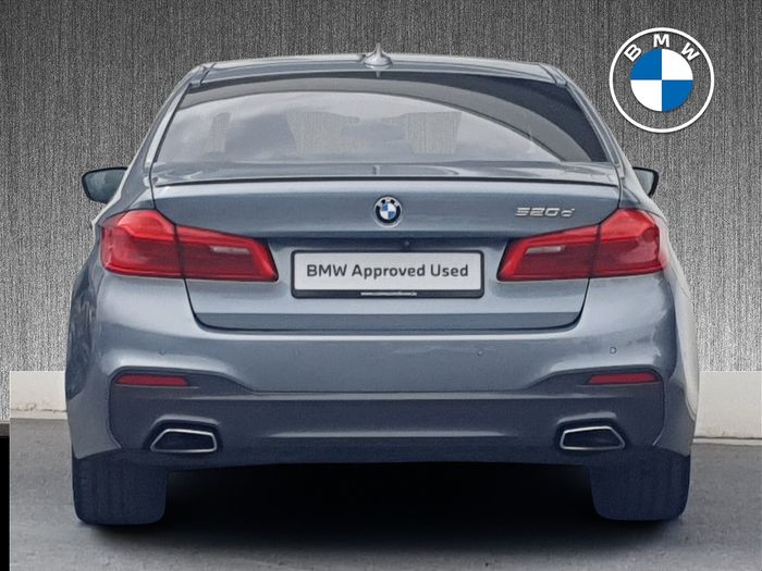 BMW 5 Series 2019