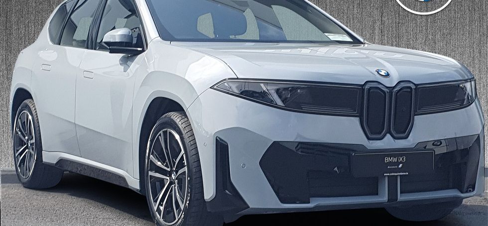 BMW iX3 2026