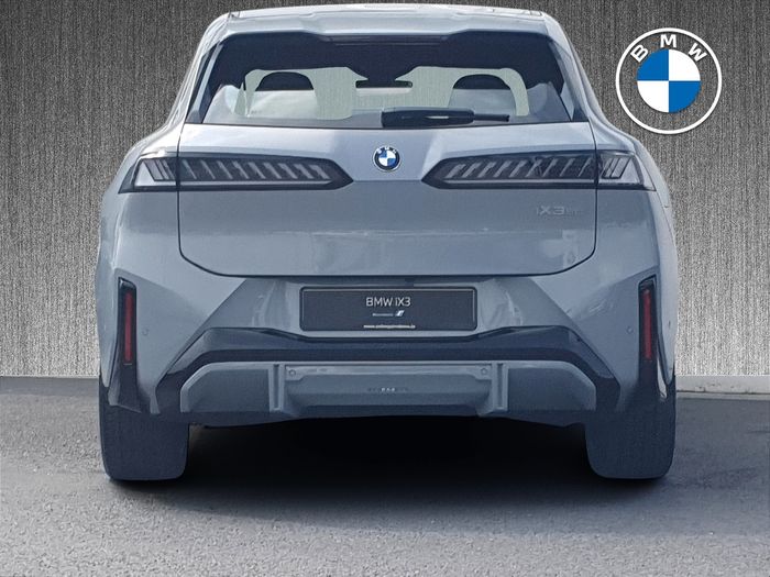 BMW iX3 2026
