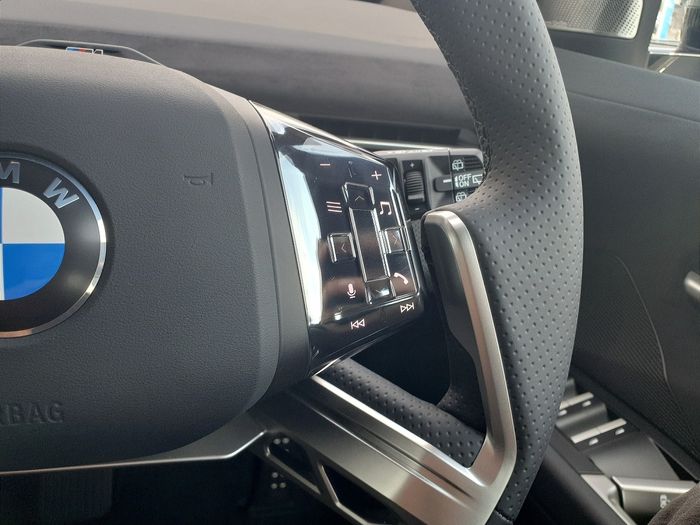 BMW iX3 2026