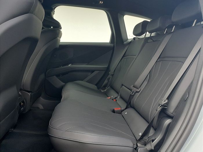 BMW iX3 2026