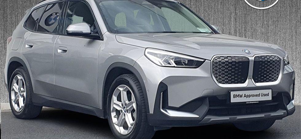 BMW iX1 2024