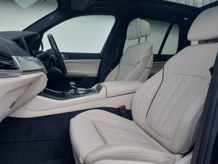 BMW X5 2023