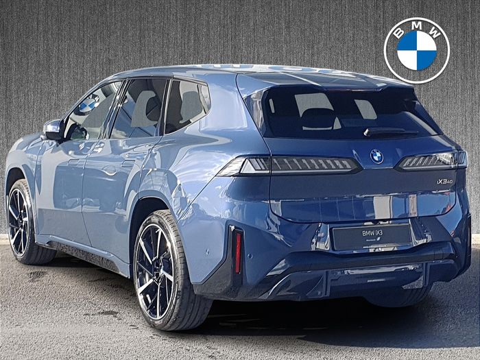 BMW iX3 2026