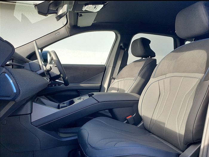 BMW iX3 2026