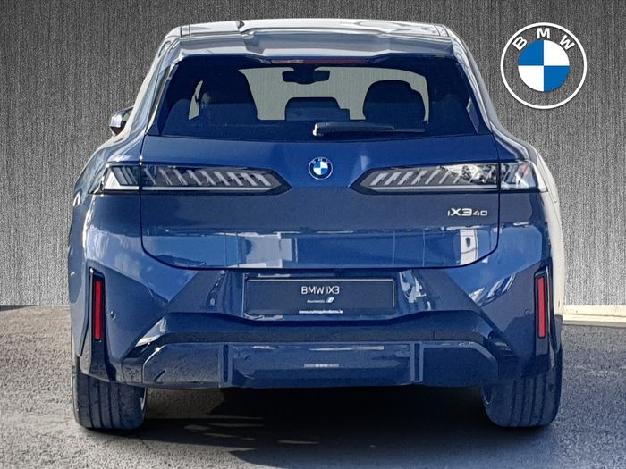 BMW iX3 2026