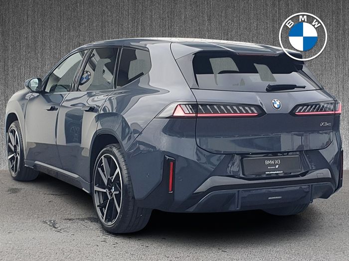 BMW iX3 2026