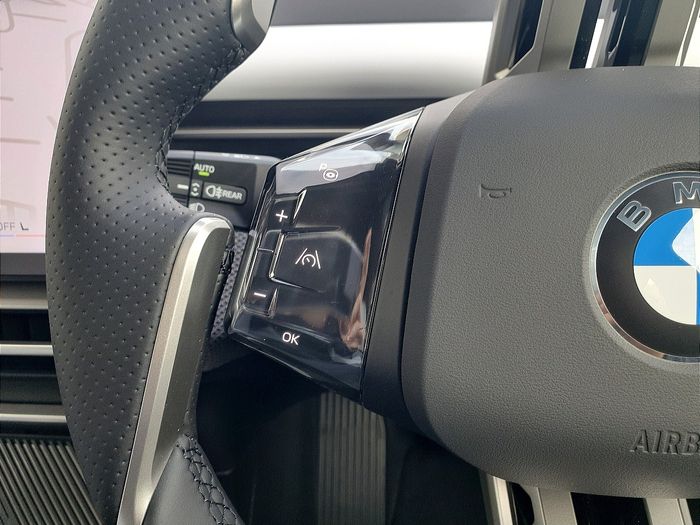BMW iX3 2026