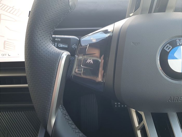 BMW iX3 2026