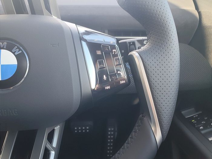 BMW iX3 2026
