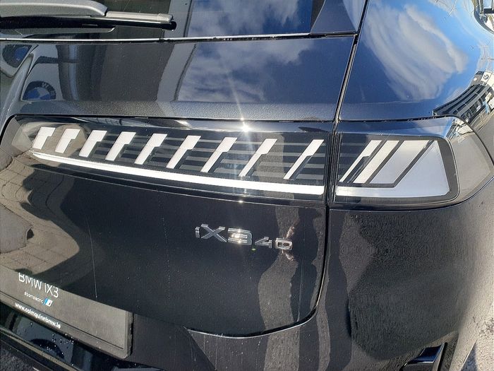 BMW iX3 2026