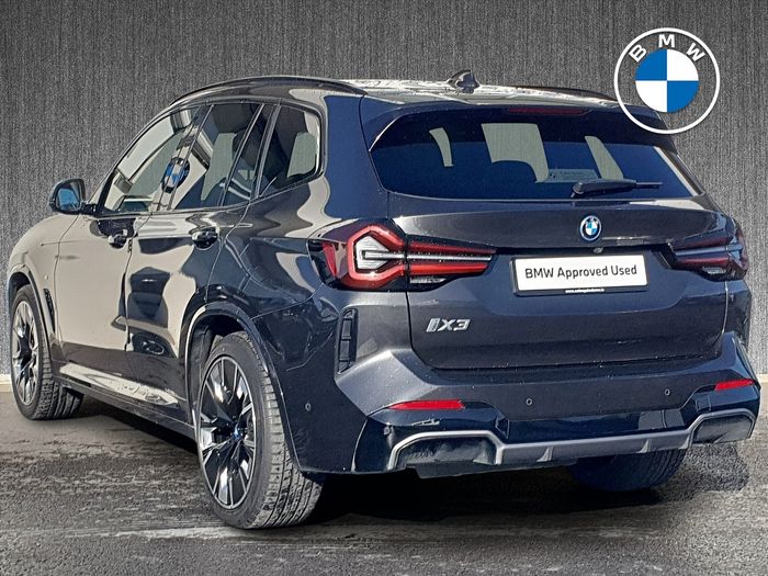BMW iX3 2023