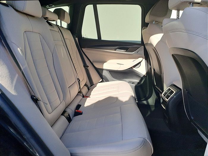 BMW iX3 2023