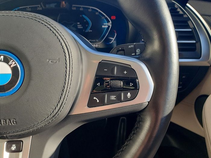 BMW iX3 2023