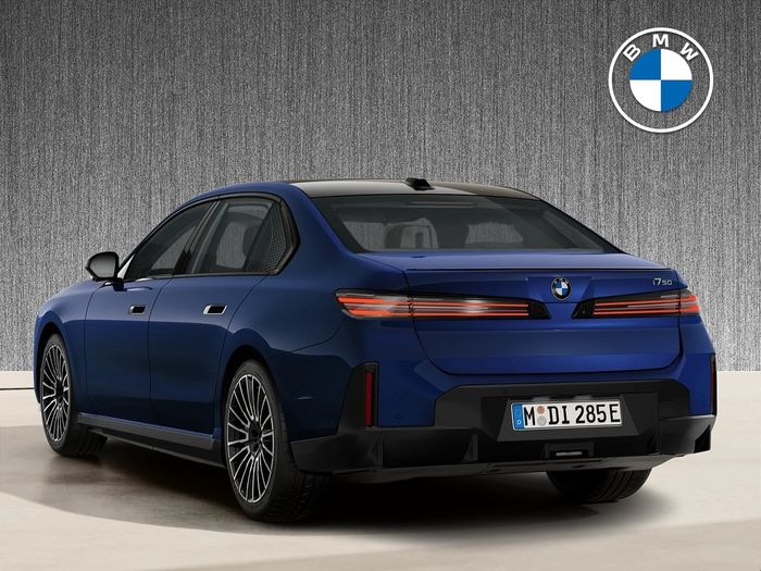 BMW i7 2027