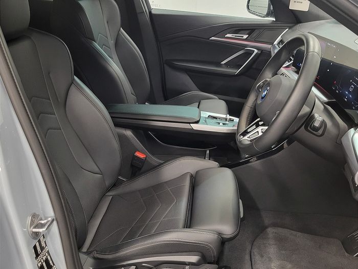 BMW iX2 2026