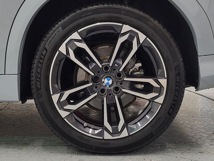 BMW iX2 2026