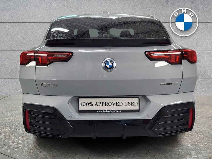 BMW iX2 2026