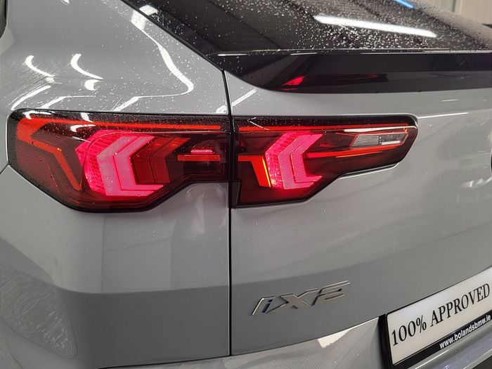 BMW iX2 2026