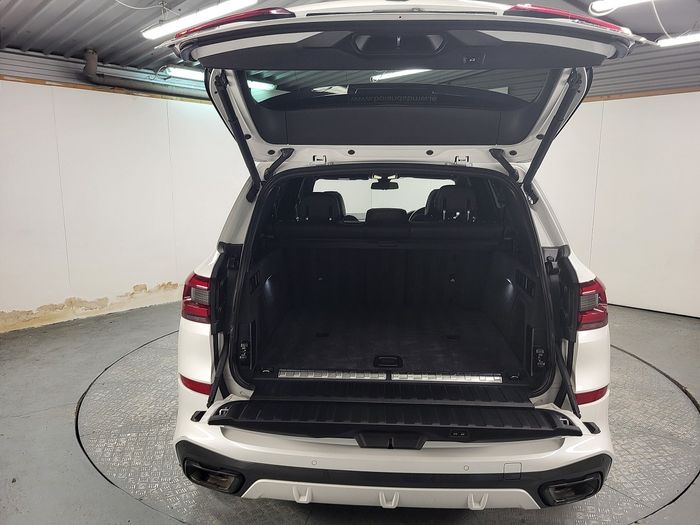 BMW X5 2021