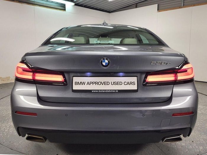 BMW 5 Series 2021
