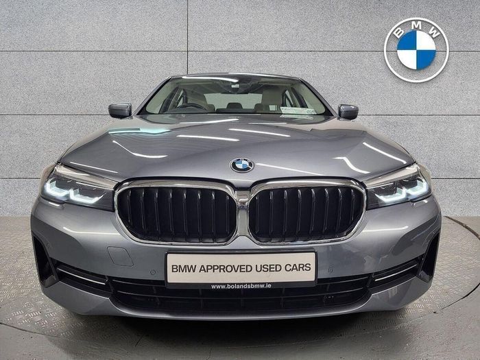 BMW 5 Series 2021
