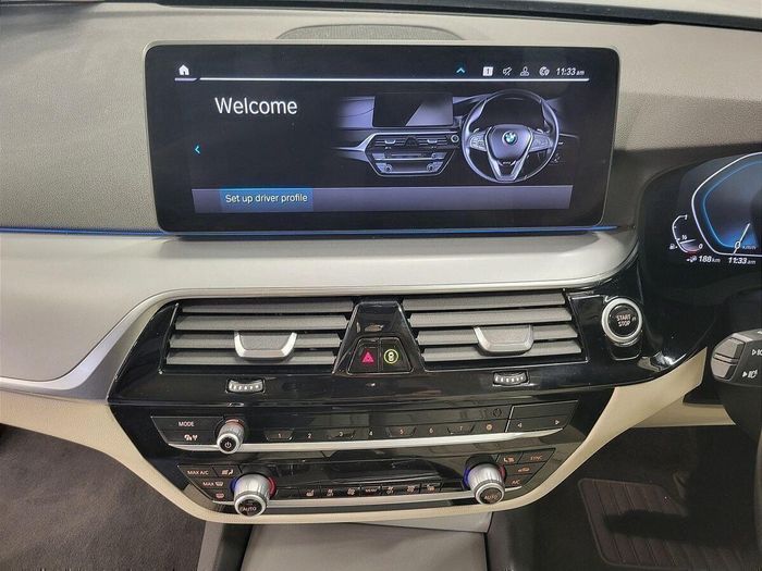 BMW 5 Series 2021