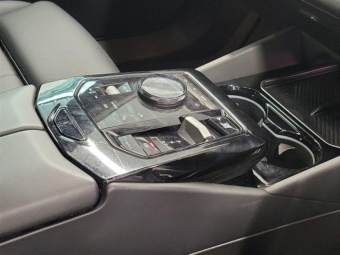 BMW 5 Series 2024