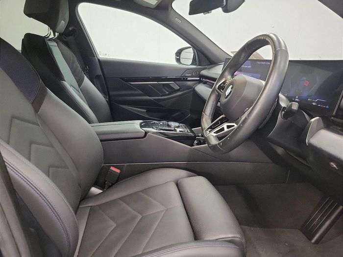 BMW 5 Series 2024