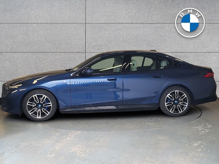 BMW 5 Series 2024