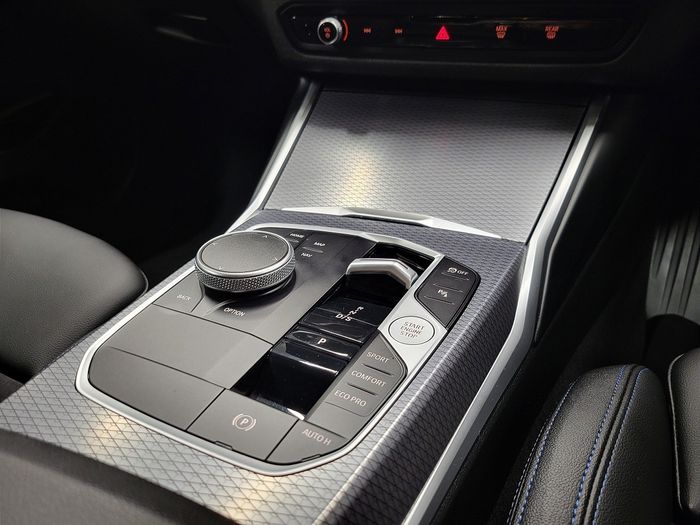 BMW 3 Series 2024