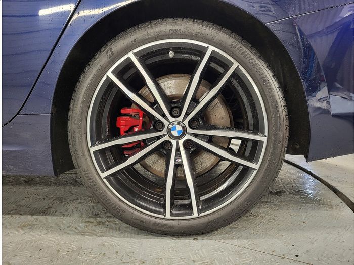 BMW 3 Series 2024