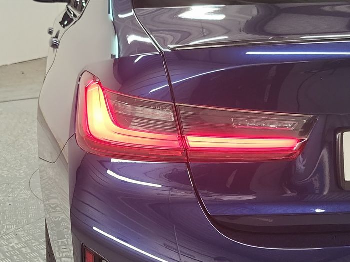 BMW 3 Series 2024