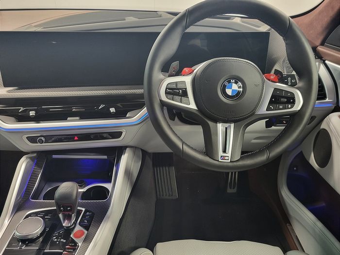 BMW XM 2024
