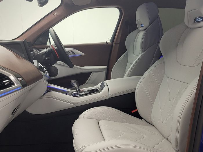 BMW XM 2024