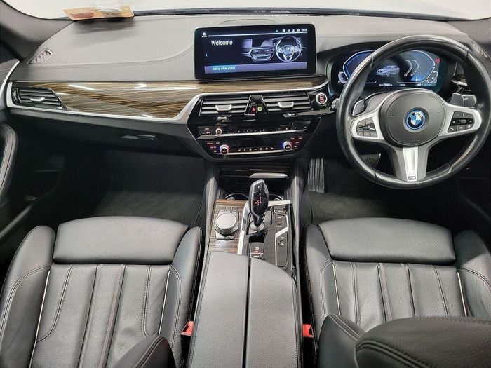 BMW 5 Series 2023