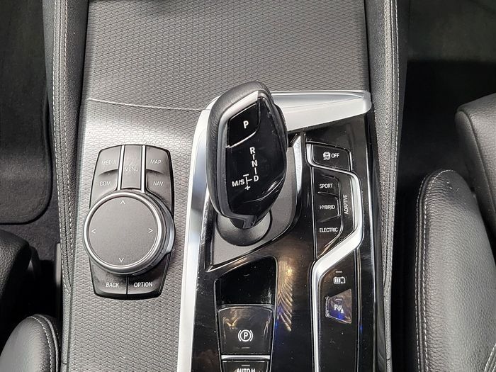 BMW 5 Series 2022