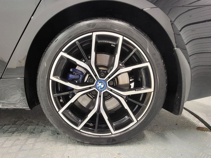 BMW 5 Series 2022