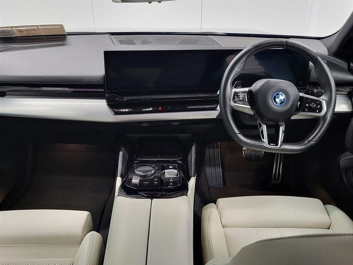 BMW 5 Series 2024