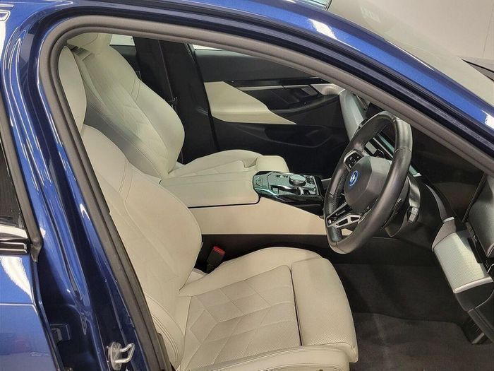 BMW 5 Series 2024