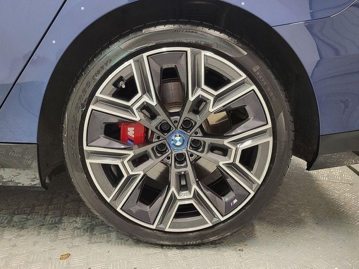 BMW 5 Series 2024