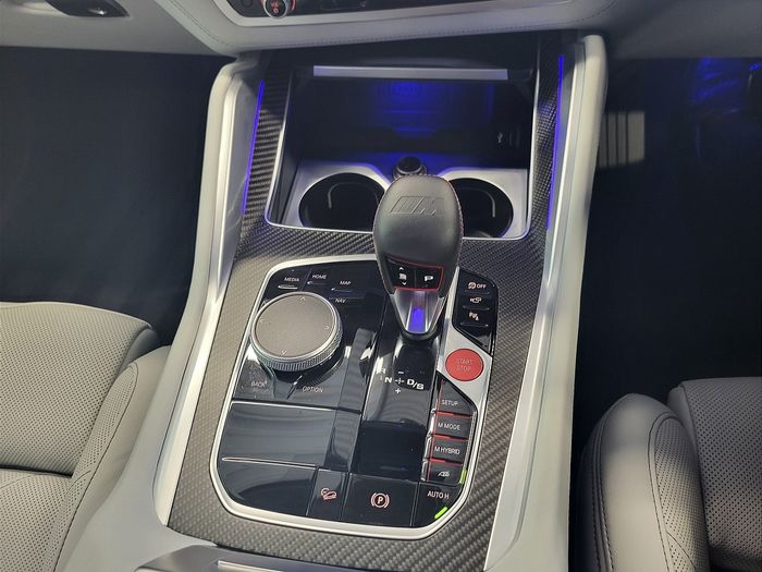 BMW XM 2024