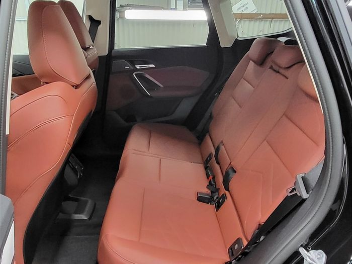 BMW iX1 2026