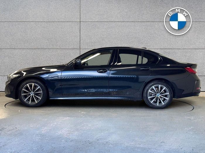 BMW 3 Series 2024