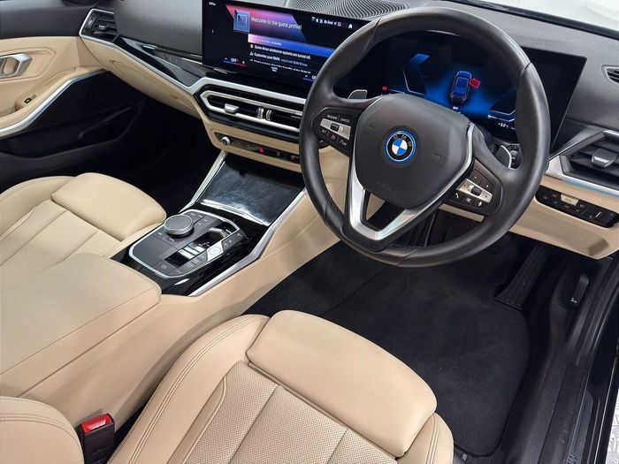 BMW 3 Series 2024