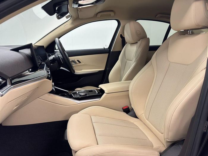 BMW 3 Series 2024
